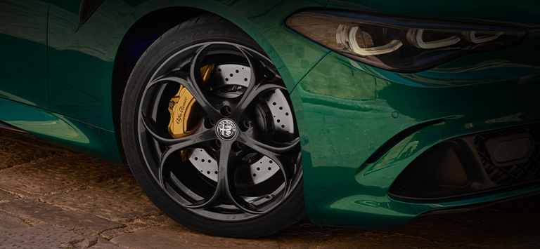 Exterior Gallery FRONT FLICKS - Slider n.3